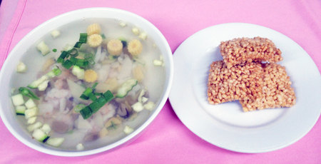 B5 Sizling Rice chicken soup